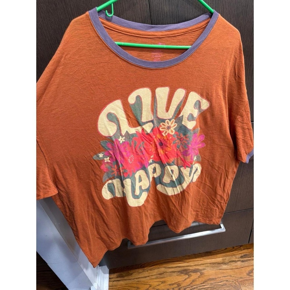 Natural Life "Live Happy" ringer tee in a rust-orange color with grey trim xxl - Picture 3 of 3